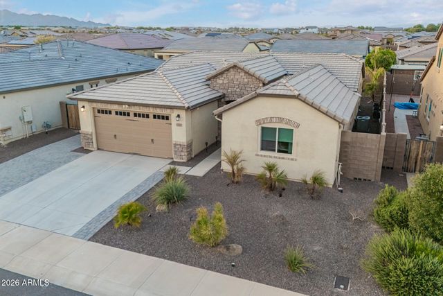 17262 W BUTLER Avenue, Waddell, AZ 85355