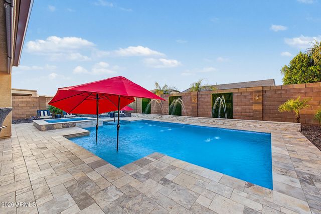 17262 W BUTLER Avenue, Waddell, AZ 85355