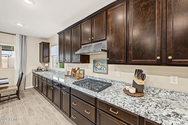 17262 W BUTLER Avenue, Waddell, AZ 85355