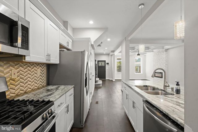 2424 LIBERTY HEIGHTS AVE, Baltimore, MD 21215