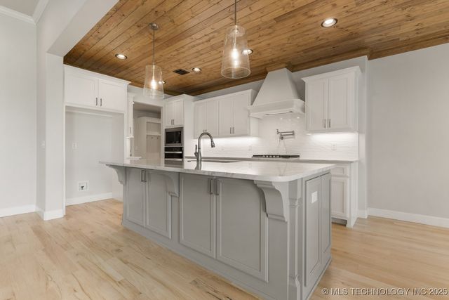 1605 Pinecrest Drive, Claremore, OK 74017