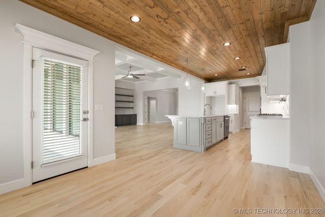 1605 Pinecrest Drive, Claremore, OK 74017