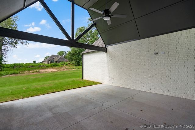 1605 Pinecrest Drive, Claremore, OK 74017