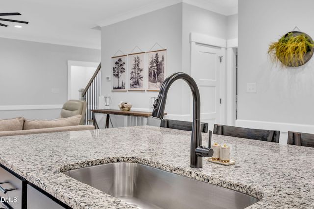 257 Hampshire Court, Four Oaks, NC 27524