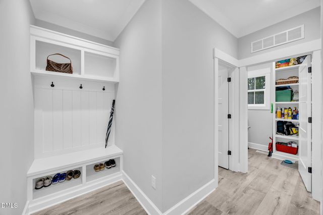 257 Hampshire Court, Four Oaks, NC 27524