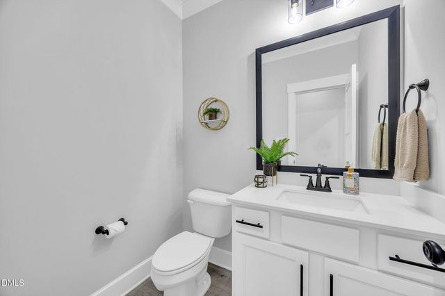 257 Hampshire Court, Four Oaks, NC 27524
