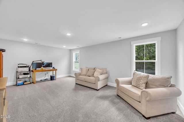 257 Hampshire Court, Four Oaks, NC 27524