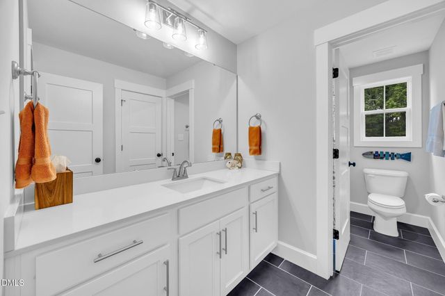 257 Hampshire Court, Four Oaks, NC 27524