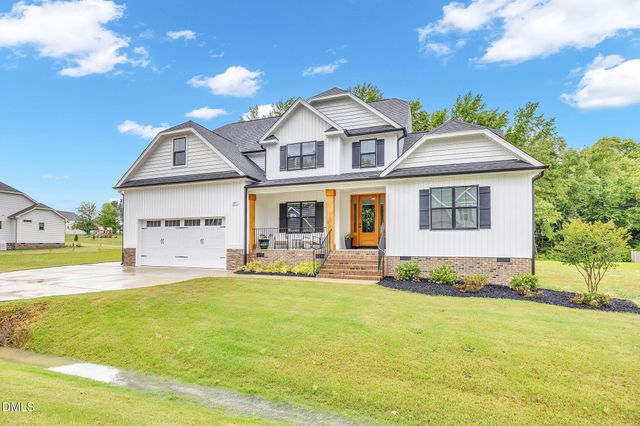 257 Hampshire Court, Four Oaks, NC 27524