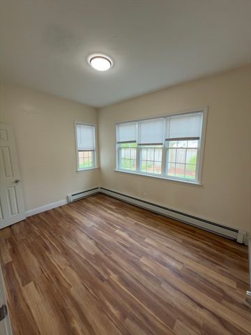 19 Winter St 1, Framingham, MA 01702