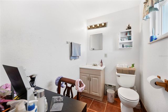 1423 NE 1ST STREET, Mulberry, FL 33860