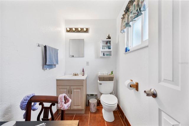 1423 NE 1ST STREET, Mulberry, FL 33860