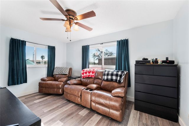 1423 NE 1ST STREET, Mulberry, FL 33860