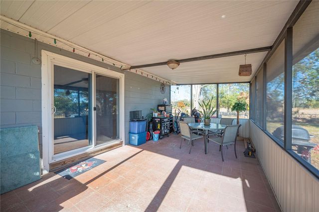 1423 NE 1ST STREET, Mulberry, FL 33860