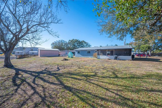 1423 NE 1ST STREET, Mulberry, FL 33860