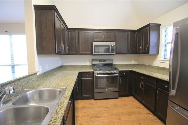 2010 Turning Leaf Drive, Bryan, TX 77807