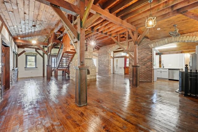 460 Federal St, Belchertown, MA 01007