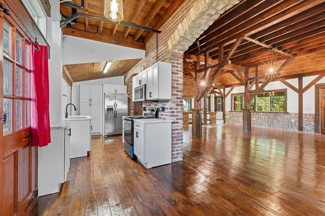 460 Federal St, Belchertown, MA 01007