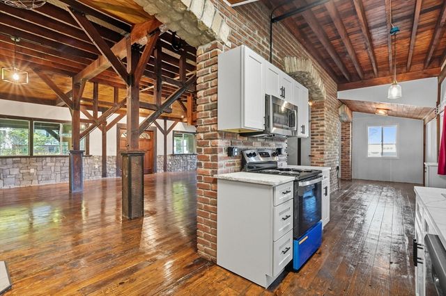 460 Federal St, Belchertown, MA 01007