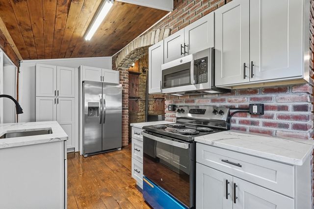 460 Federal St, Belchertown, MA 01007