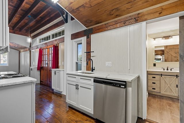 460 Federal St, Belchertown, MA 01007