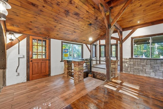 460 Federal St, Belchertown, MA 01007