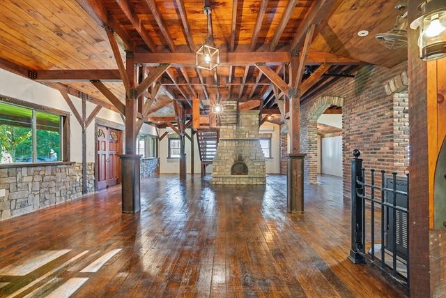 460 Federal St, Belchertown, MA 01007