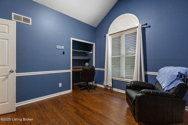 4605 Shadyview Dr, Floyds Knobs, IN 47119