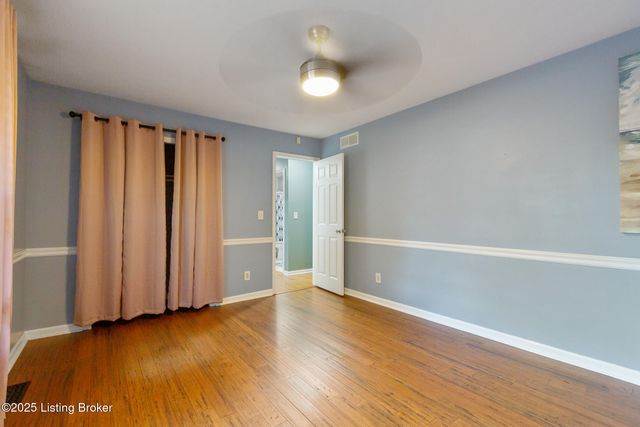 4605 Shadyview Dr, Floyds Knobs, IN 47119