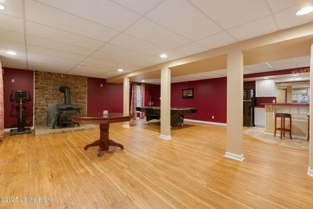 4605 Shadyview Dr, Floyds Knobs, IN 47119