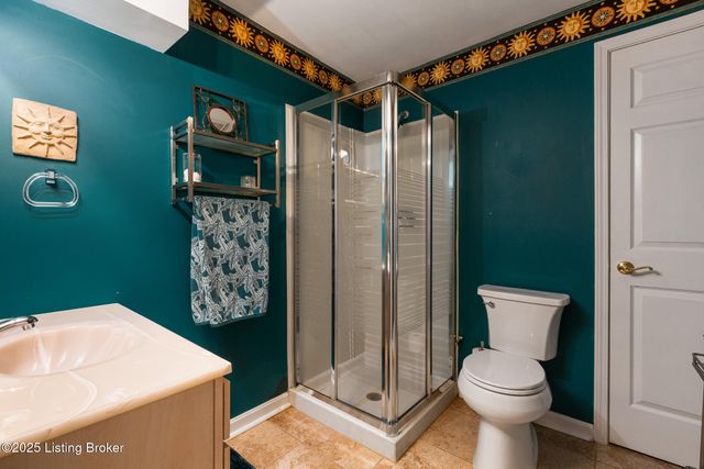 4605 Shadyview Dr, Floyds Knobs, IN 47119