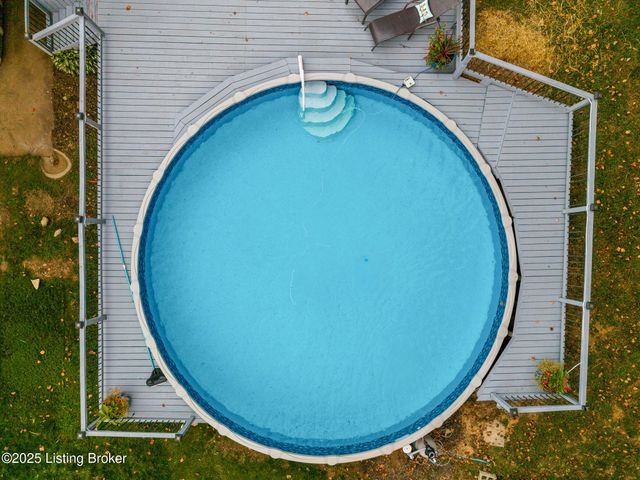 4605 Shadyview Dr, Floyds Knobs, IN 47119