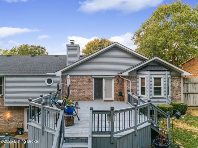 4605 Shadyview Dr, Floyds Knobs, IN 47119