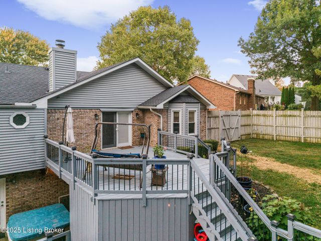 4605 Shadyview Dr, Floyds Knobs, IN 47119