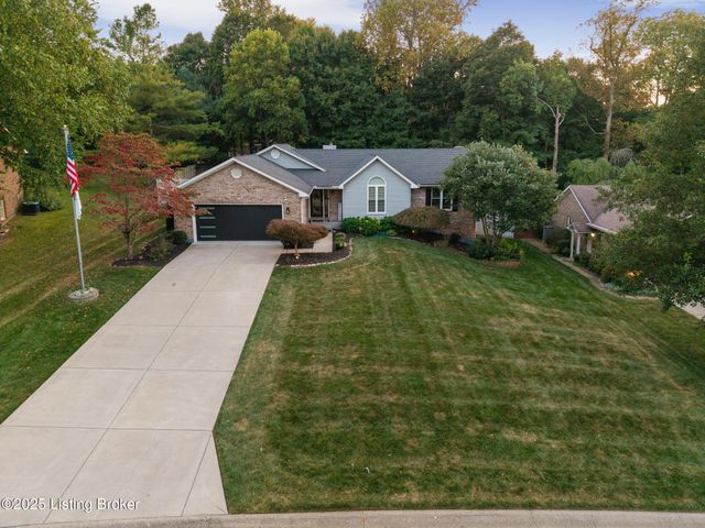 4605 Shadyview Dr, Floyds Knobs, IN 47119