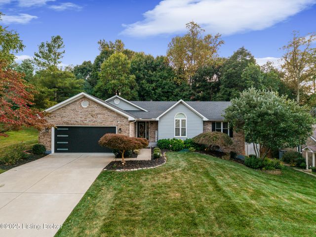 4605 Shadyview Dr, Floyds Knobs, IN 47119