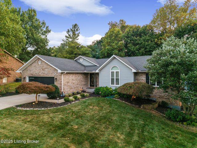 4605 Shadyview Dr, Floyds Knobs, IN 47119