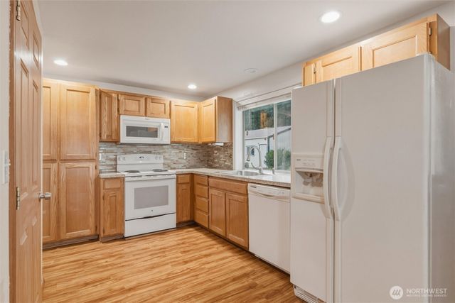 4145 Glendale Road, Clinton, WA 98236