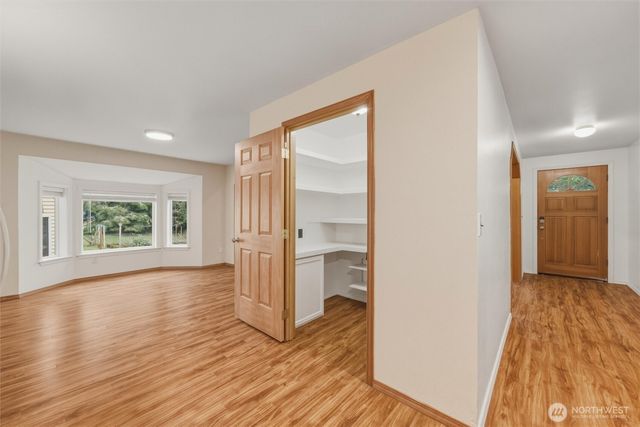 4145 Glendale Road, Clinton, WA 98236