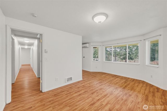 4145 Glendale Road, Clinton, WA 98236