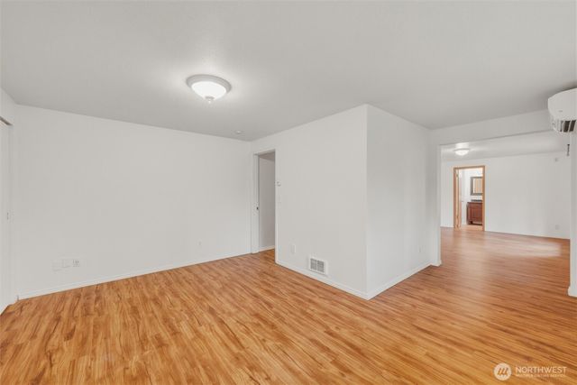 4145 Glendale Road, Clinton, WA 98236