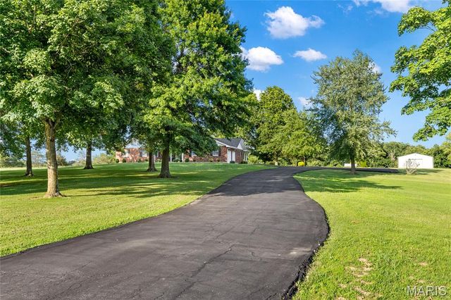 794 Linns Mill Road, Troy, MO 63379