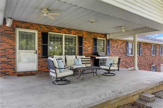 794 Linns Mill Road, Troy, MO 63379
