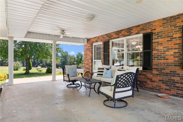 794 Linns Mill Road, Troy, MO 63379