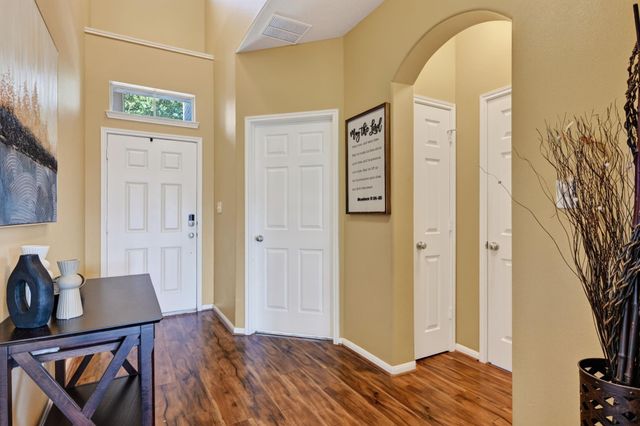 10202 Larkmist Lane, Tomball, TX 77375