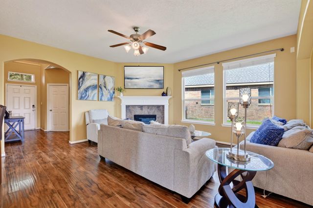 10202 Larkmist Lane, Tomball, TX 77375