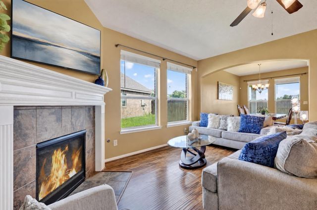 10202 Larkmist Lane, Tomball, TX 77375