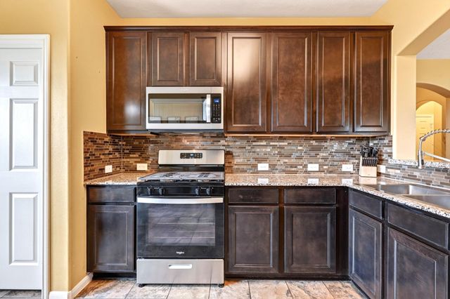 10202 Larkmist Lane, Tomball, TX 77375