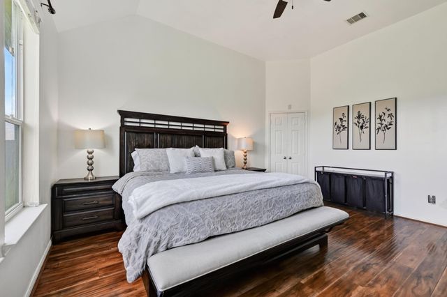 10202 Larkmist Lane, Tomball, TX 77375