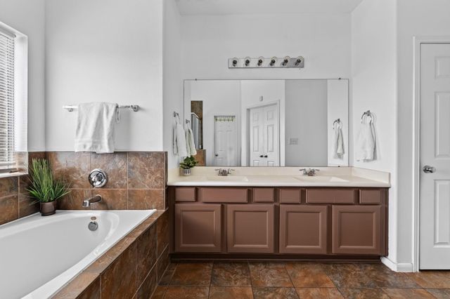 10202 Larkmist Lane, Tomball, TX 77375